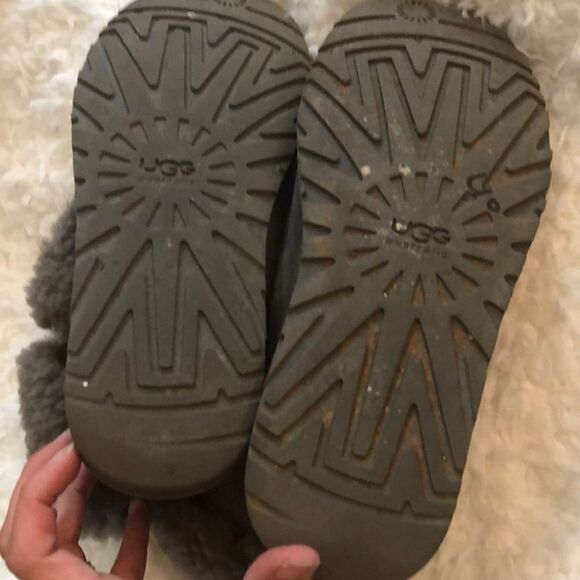 Ugg Gray suede and rhinestone boots. Fur booties 6 - Picture 7 of 8